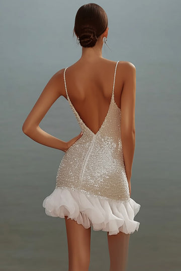 Robe courte moulante blanche à paillettes avec bretelles fines